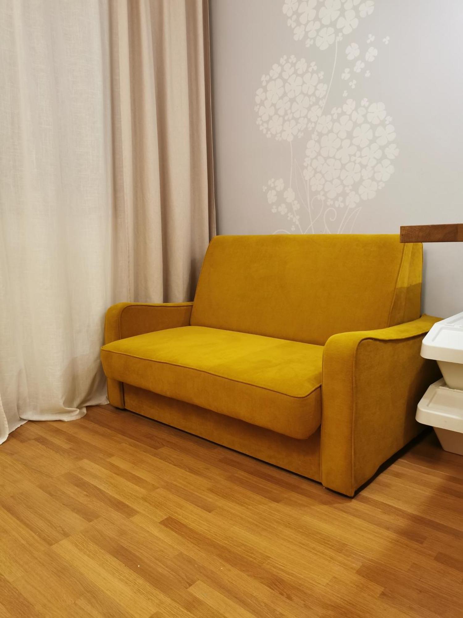 Cozy Spacious Apartment With Balcony Красков Екстериор снимка