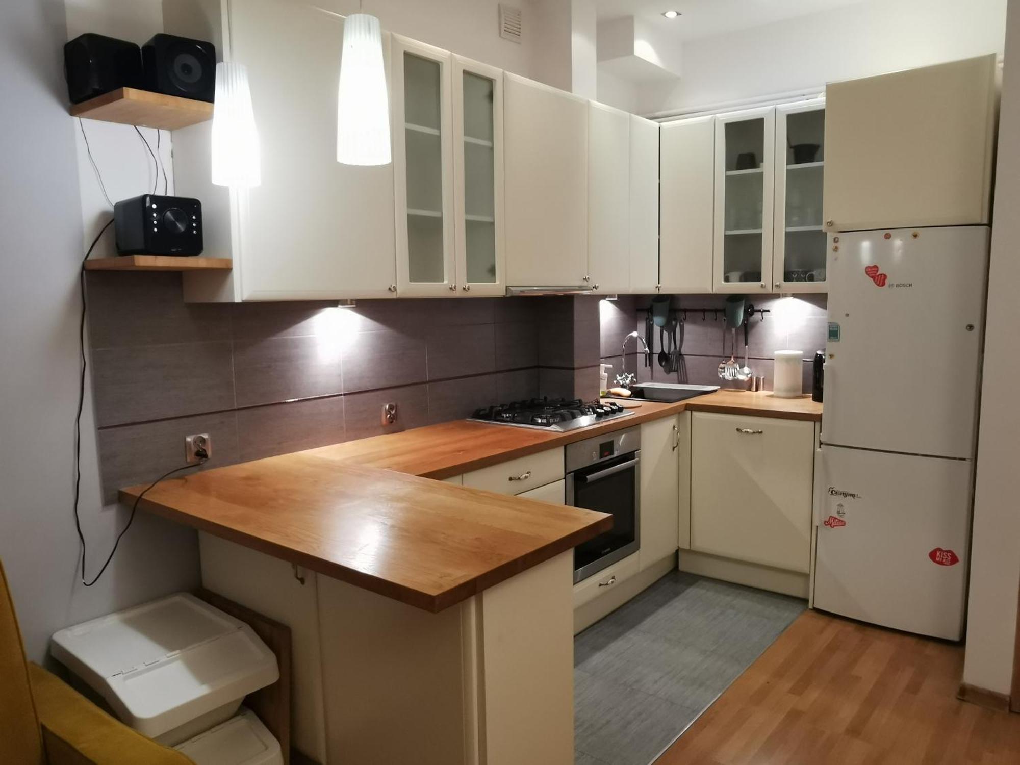 Cozy Spacious Apartment With Balcony Красков Екстериор снимка